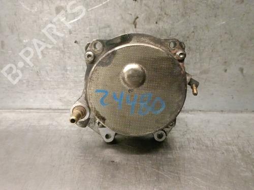 Used Vacuum pump LANCIA DELTA III (844_) 1.6 D Multijet (844.AXC11, 844.AXC1A) (120 hp) 31680472