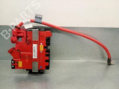 Sikringsdåse BMW X4 (F26) xDrive 35 d (313 hp) 30062086