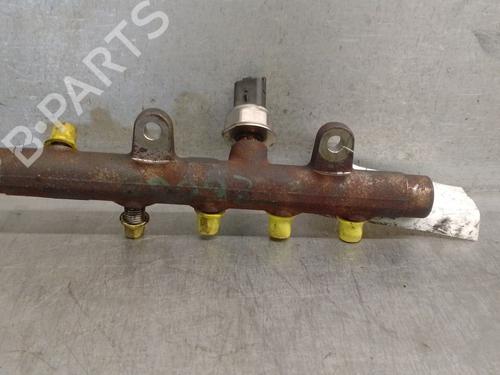 Used Injection rail Injection rail 37795693 37795693