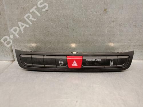 advarselsbryter-jeep-renegade-suv-bu-b1-bv-2014-33844099 main image