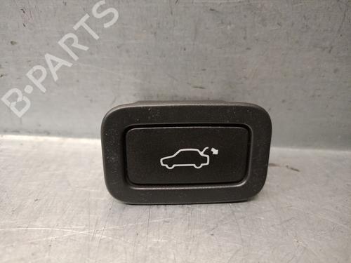 Used Switch Switch VOLVO XC70 II (136) 2.4 D (175 hp) 40184555 40184555