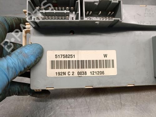 Fuse box FIAT STILO Multi Wagon (192_) 1.9 D Multijet | BP23566160E1 - Image 4