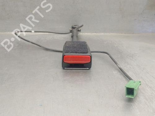 Used Seat buckle VOLVO V40 Hatchback (525) D2 (120 hp) 24738894