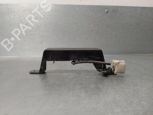 Used Antenna/Base LEXUS IS II (_E2_) 220d (ALE20) (177 hp) 15133528