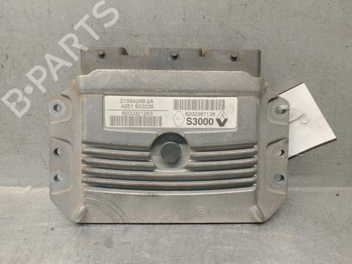 Used Engine control unit (ECU) Engine control unit (ECU) RENAULT SCÉNIC II (JM0/1_) 1.6 16V (JM1R) (112 hp) 32989018 32989018