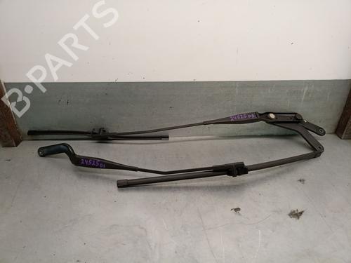 Used Front windshield wiper arm FORD FOCUS C-MAX (DM2) 1.6 TDCi (109 hp) 31807783