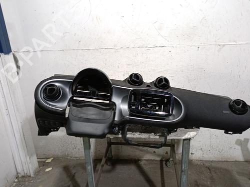 Instrumentbræt SMART FORTWO Coupe (453) electric drive / EQ (453.391) (56 hp) 26211151