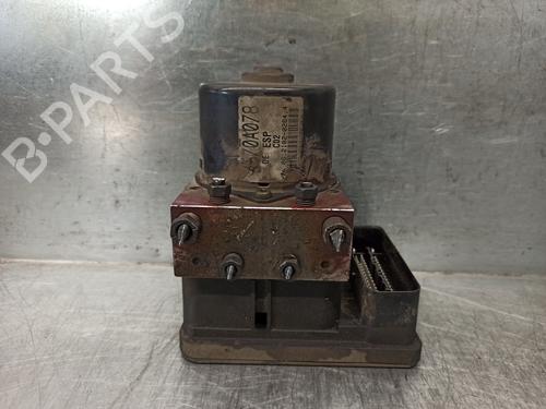 Used ABS pump MITSUBISHI GRANDIS (NA_W) 2.4 MIVEC (NA4W) (165 hp) 10186401