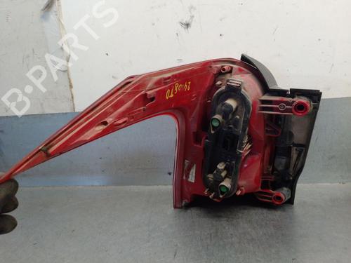 Right taillight PEUGEOT 5008 (0U_, 0E_) 2.0 HDi 150 / BlueHDi 150 | BP31815003C35