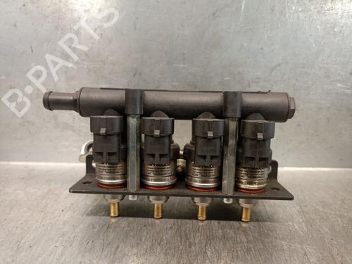 Used Injection rail Injection rail 27497438 27497438