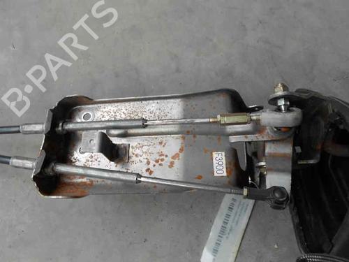 Gear lever NISSAN CABSTAR E (TL_, VL_) 3.0 110.35 (TL0) | BP30657883M90