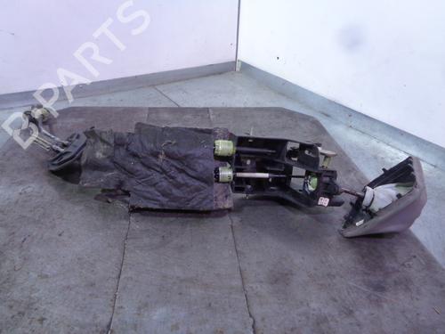 Used Gear lever RENAULT KANGOO / GRAND KANGOO II (KW0/1_) 1.5 dCi 85 (KW0K, KW0L, KW0B) (86 hp) 17388064