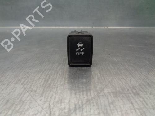 Used Switch NISSAN NOTE (E12) 1.5 dCi (90 hp) 12189406