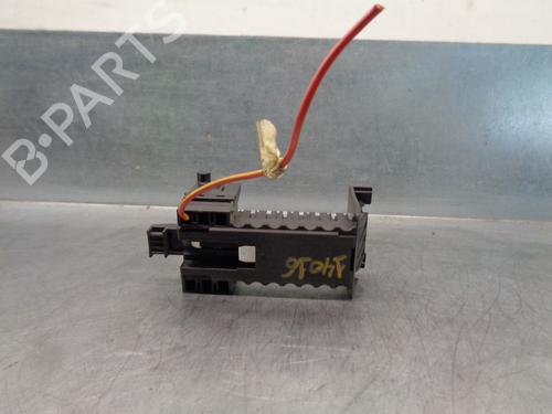 Used Fuse box MERCEDES-BENZ C-CLASS (W204) C 320 CDI (204.022) (224 hp) 8369363