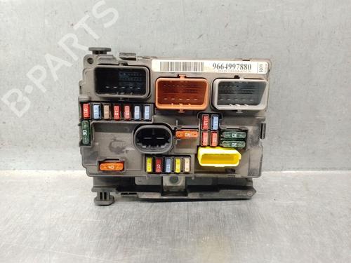 Used Fuse box Fuse box CITROËN C3 I (FC_, FN_) 1.1 i (60 hp) 34174208 34174208