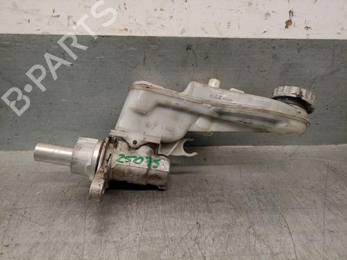 Used Brake master cylinder Brake master cylinder SUZUKI SX4 (EY, GY) 1.6 VVT (RW416, YA21S) (120 hp) 34165193 34165193
