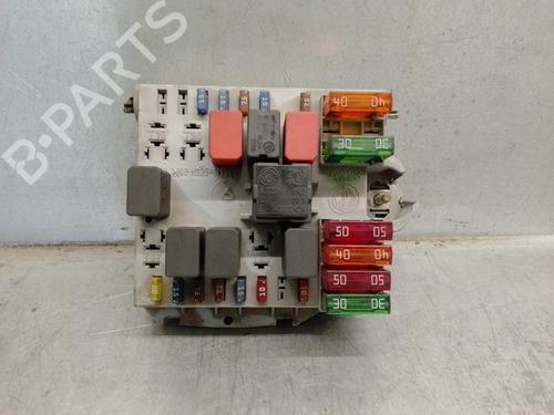 Used Fuse box ALFA ROMEO 147 (937_) 1.6 16V T.SPARK ECO (937.AXA1A, 937.BXA1A) (105 hp) 18077204