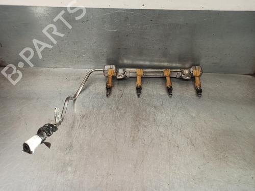 Used Injection rail Injection rail 15482060 15482060