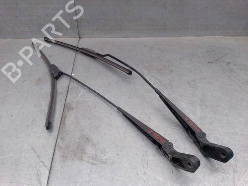 Used Front windshield wiper arm JAGUAR X-TYPE I (X400) 2.5 V6 All-wheel Drive (196 hp) 31341122