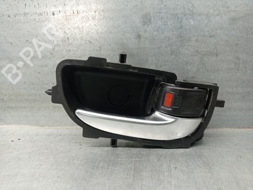 Used Front right interior door handle TOYOTA YARIS (_P13_) 1.5 (NSP131_) (112 hp) 23426919