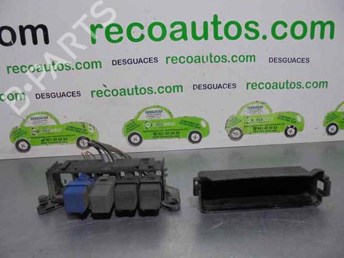 Used Fuse box NISSAN SERENA (C23) 2.3 D (75 hp) 2095256