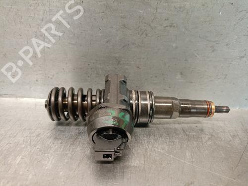Used Injector VW GOLF V (1K1) 1.9 TDI (105 hp) 31642237