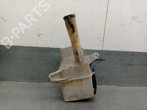 Used Windscreen washer tank TOYOTA COROLLA Verso (_E12_) 2.0 D-4D (CDE120_, CDE120R) (90 hp) 32111636