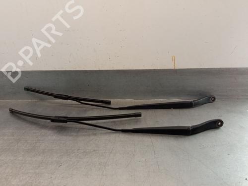 front-windshield-wiper-arm-toyota-proace-van-mdz_-2016-27564642 main image