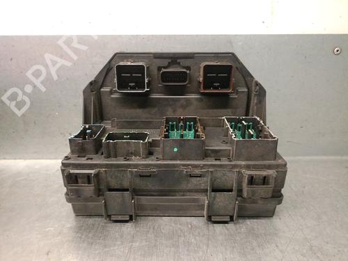 Caixa de fusíveis Caixa de fusíveis 38060775 38060775