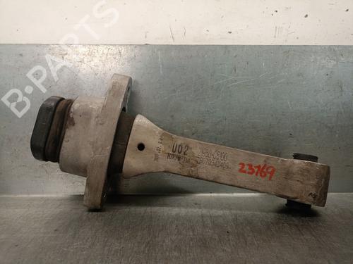 Used Engine mount KIA SORENTO III (UM) 2.2 CRDi (200 hp) 27512888