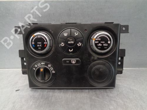 Used Climate control SUZUKI GRAND VITARA II (JT, TE, TD) 1.9 DDiS All-wheel Drive (JT419, TD44, JB419WD, JB419XD,... (129 hp) 13057972