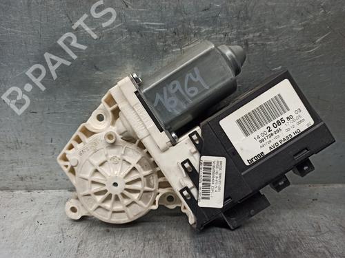 Used Right front window motor Right front window motor 11757264 11757264