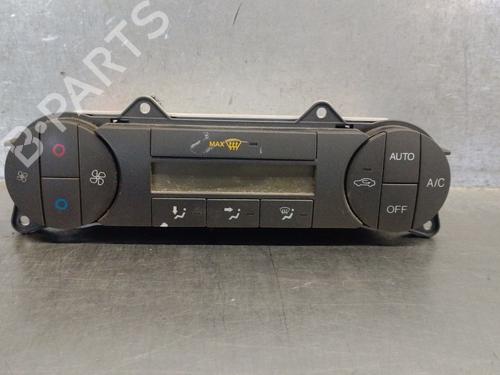 Used Climate control FORD FIESTA V (JH_, JD_) 1.4 TDCi (68 hp) 30151022