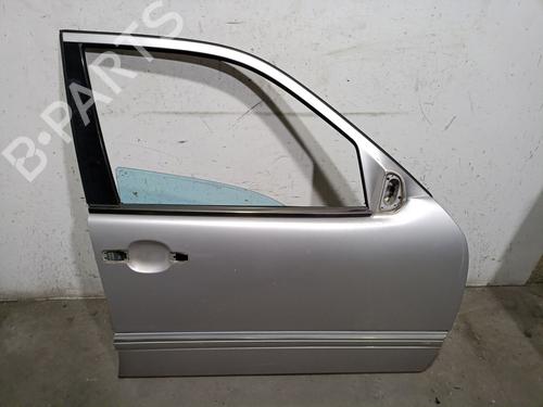 Used Right front door MERCEDES-BENZ E-CLASS (W210) E 270 CDI (210.016) (170 hp) 22732330