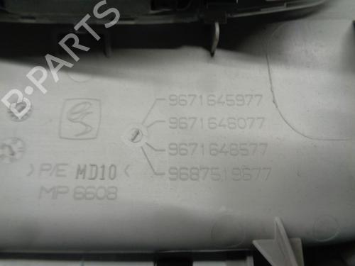 Interior roof light CITROËN C4 II (NC_) 1.6 VTi 120 (NC5FS0, NC5FS9) | BP9856095I8