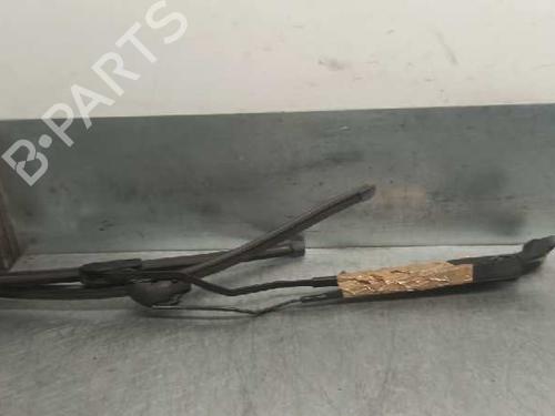 Used Front windshield wiper arm CITROËN XSARA (N1) 1.9 TD (90 hp) 7523882