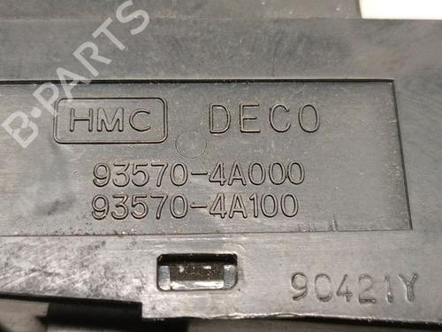 Left front window switch HYUNDAI H-1 Van (A1) 2.5 TD | BP32019465I27