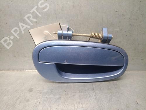 Używane Klamka zewnętrzna drzwi tylnych prawych DAEWOO NUBIRA Saloon (J200) 1.6 (109 hp) 32337021