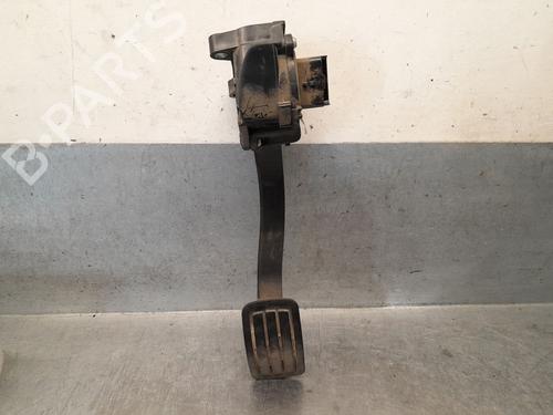 Used Pedal Pedal 37034588 37034588