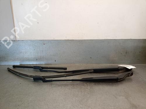 front-windshield-wiper-arm-opel-mokka-2020-34278239 main image