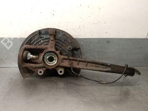 Used Right front steering knuckle Right front steering knuckle MERCEDES-BENZ M-CLASS (W164) ML 320 CDI 4-matic (164.122) (224 hp) 33622623 33622623
