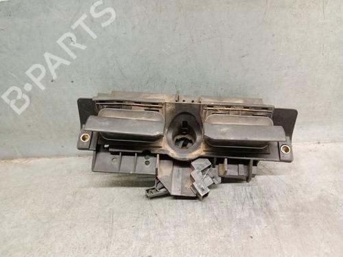 Używane Klamka klapy tylnej / bagażnika AUDI A4 B5 (8D2) 1.9 TDI (110 hp) 24334627