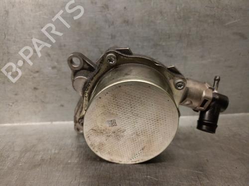 Used Vacuum pump RENAULT TRAFIC III Bus (JG_) 1.6 dCi 145 (JGMG) (145 hp) 31074223