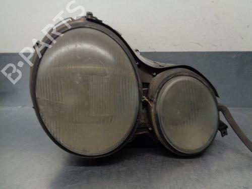 Right headlight MERCEDES-BENZ E-CLASS (W210) E 300 Turbo-D (210.025) | BP11938618C29 