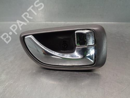 Used Front right interior door handle HYUNDAI TERRACAN (HP) 2.9 CRDi (150 hp) 13616907