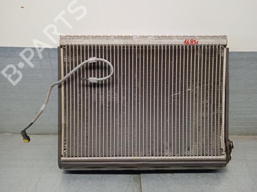 Used Air conditioning evaporator LAND ROVER DISCOVERY III (L319) 2.7 TD 4x4 (190 hp) 12205771