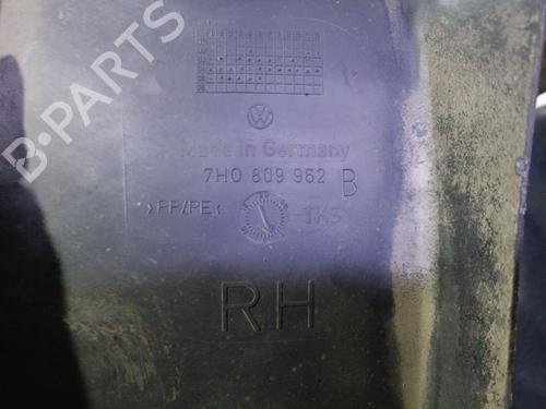 Wheel arch VW TRANSPORTER T5 Bus (7HB, 7HJ, 7EB, 7EJ) 1.9 TDI | BP29744095C56