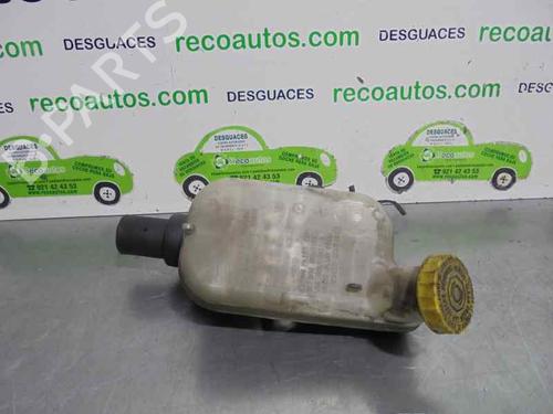Brake master cylinder CHRYSLER VOYAGER IV (RG, RS) 2.5 CRD | BP2122138M77 