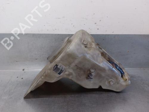 Used Windscreen washer tank Windscreen washer tank MERCEDES-BENZ C-CLASS (W202) C 250 D (202.125) (113 hp) 33540764 33540764