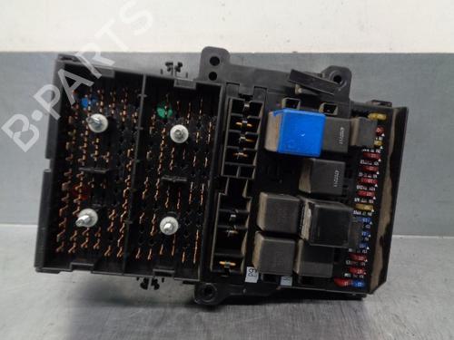 Used Fuse box CHRYSLER VOYAGER / GRAND VOYAGER III (GS_, NS_) [1995-2001]  12131386